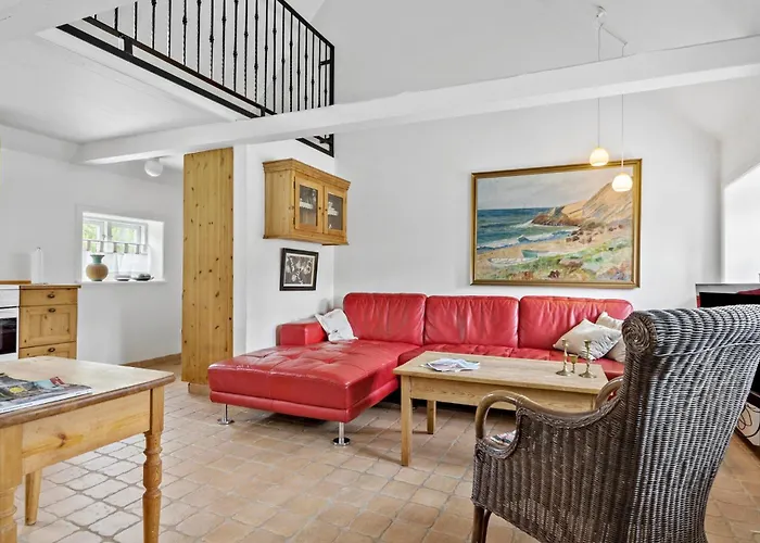 2 Bedroom Stunning In *